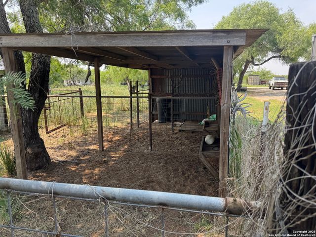 7084 Richter, Elmendorf, TX 78112