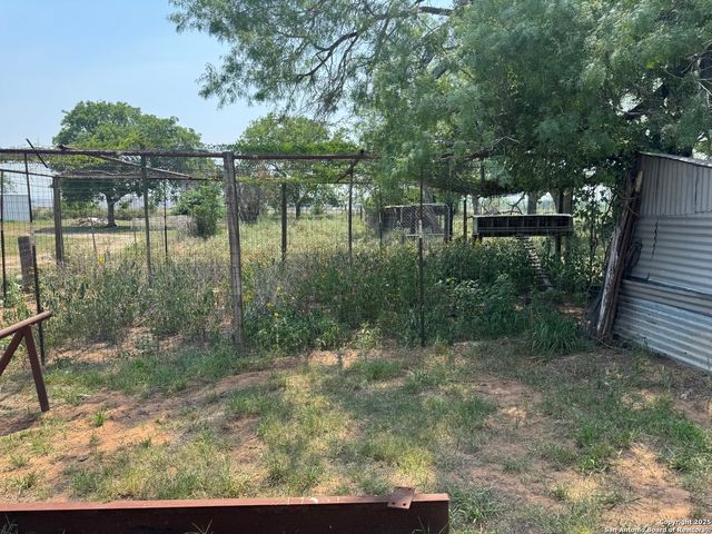 7084 Richter, Elmendorf, TX 78112