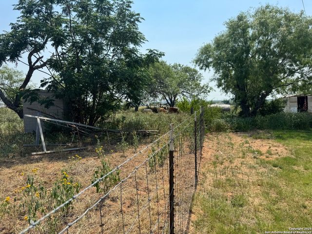 7084 Richter, Elmendorf, TX 78112