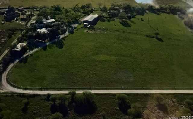 7084 Richter, Elmendorf, TX 78112