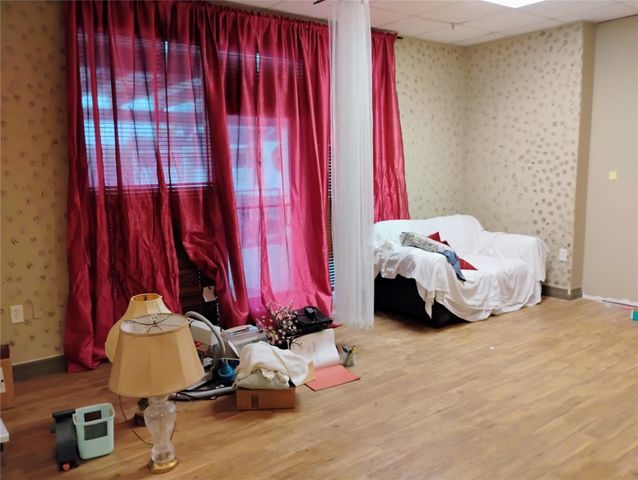 9788 Clarewood Drive 105, Houston, TX 77036