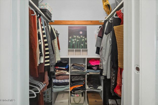 22 Lexington Drive, Clifton Park, NY 12065