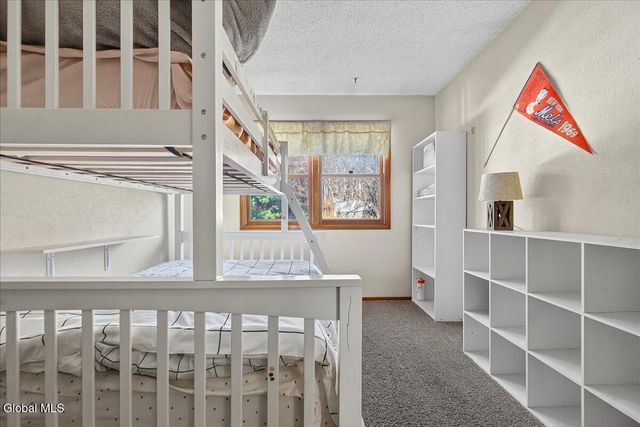 22 Lexington Drive, Clifton Park, NY 12065