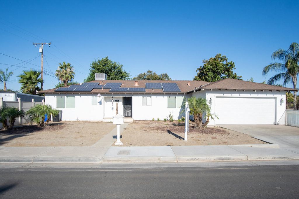579 N Villa Street, Porterville, CA 93257