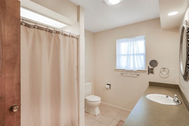 1822 E Cedar Elm Drive, Arlington, TX 76012