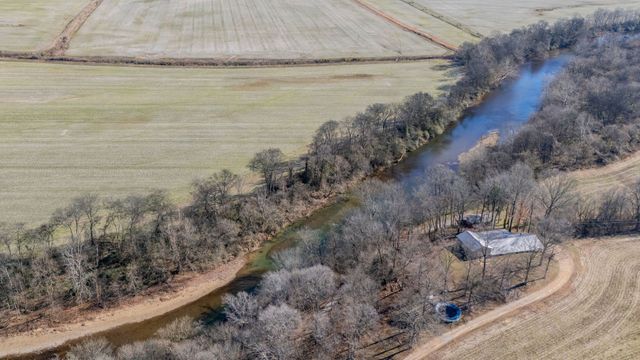 5725 Wayland Springs Rd, Iron City, TN 38463