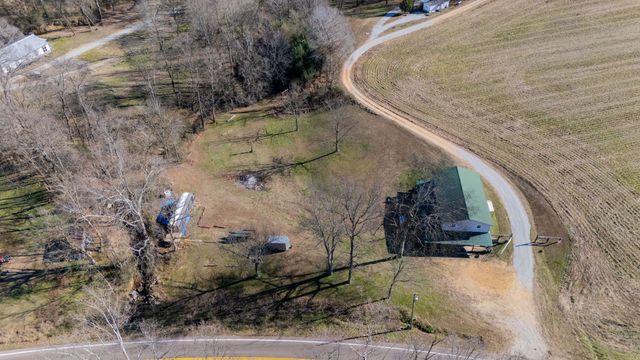 5725 Wayland Springs Rd, Iron City, TN 38463