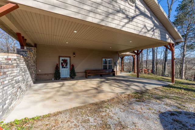 5725 Wayland Springs Rd, Iron City, TN 38463