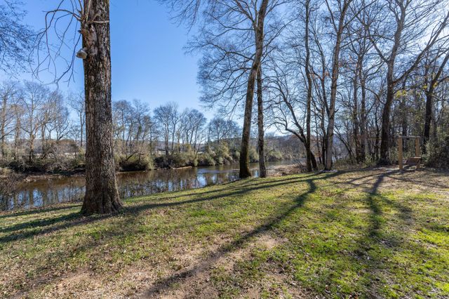 5725 Wayland Springs Rd, Iron City, TN 38463
