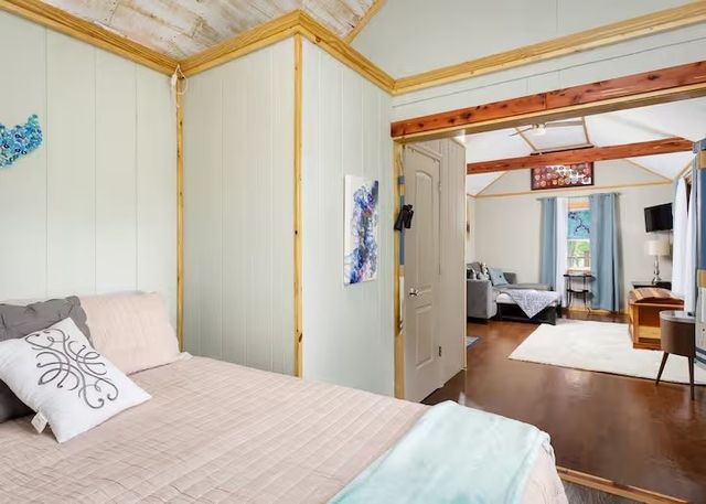 5725 Wayland Springs Rd, Iron City, TN 38463