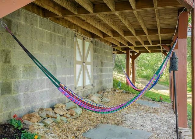 5725 Wayland Springs Rd, Iron City, TN 38463