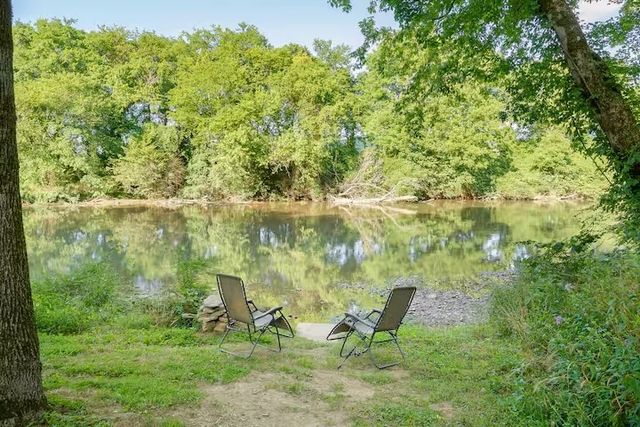 5725 Wayland Springs Rd, Iron City, TN 38463