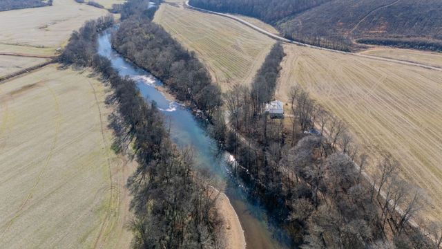 5725 Wayland Springs Rd, Iron City, TN 38463