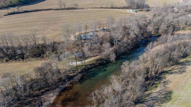 5725 Wayland Springs Rd, Iron City, TN 38463