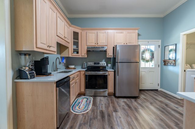 5725 Wayland Springs Rd, Iron City, TN 38463