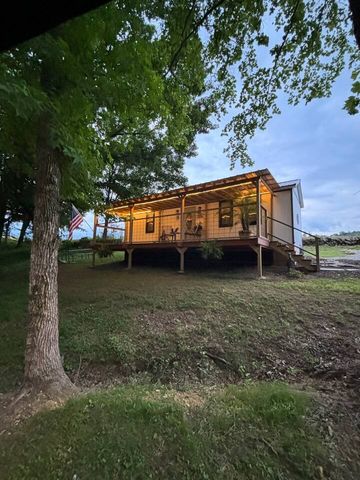 5725 Wayland Springs Rd, Iron City, TN 38463