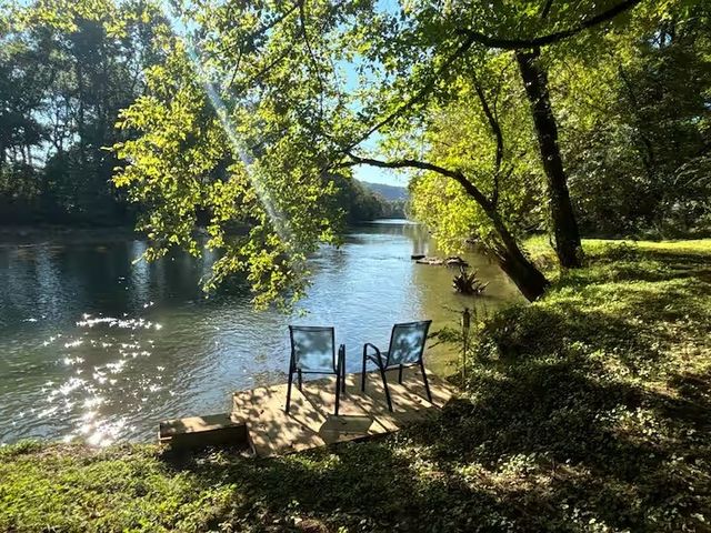 5725 Wayland Springs Rd, Iron City, TN 38463