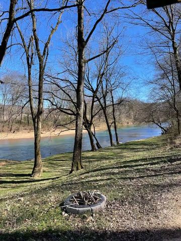 5725 Wayland Springs Rd, Iron City, TN 38463