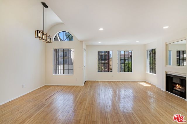 1931 Malcolm Avenue 201, Los Angeles, CA 90025