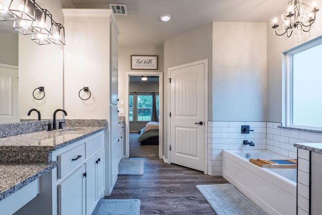44008 Silver Spur, Shawnee, OK 74801