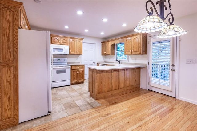 7 Lakeview Circle, Ellijay, GA 30536