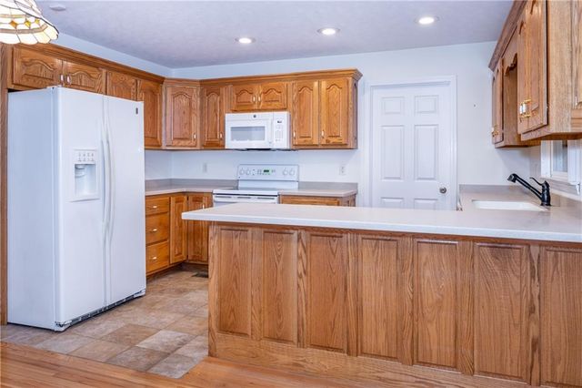 7 Lakeview Circle, Ellijay, GA 30536