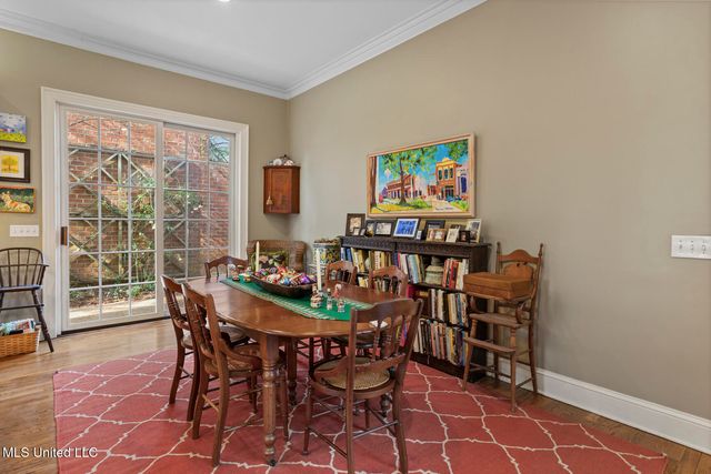 450 Saint Andrews Drive, Jackson, MS 39211