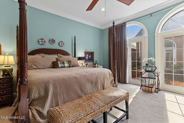 450 Saint Andrews Drive, Jackson, MS 39211