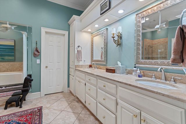 450 Saint Andrews Drive, Jackson, MS 39211