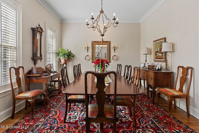 450 Saint Andrews Drive, Jackson, MS 39211