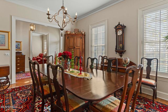 450 Saint Andrews Drive, Jackson, MS 39211