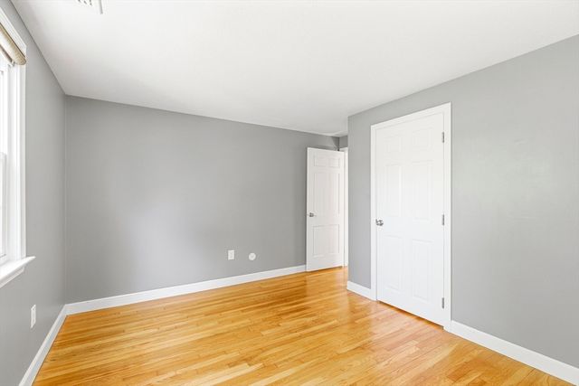 15 May Elm Ln, Norwell, MA 02061