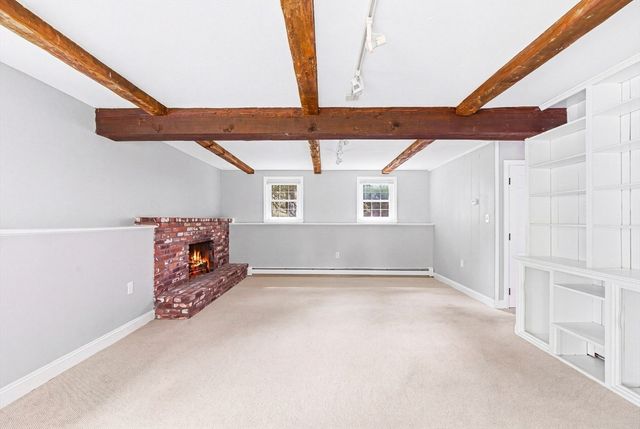 15 May Elm Ln, Norwell, MA 02061