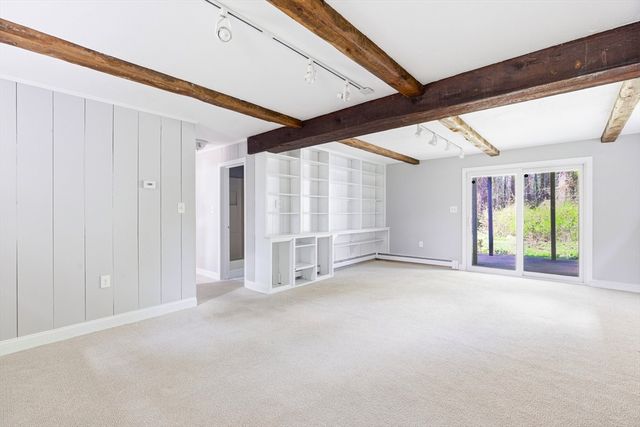 15 May Elm Ln, Norwell, MA 02061