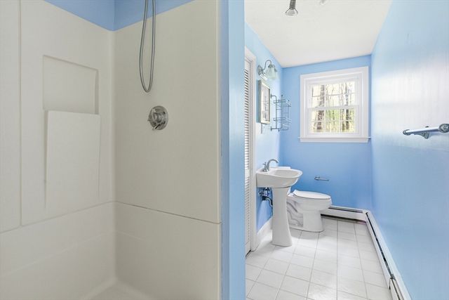 15 May Elm Ln, Norwell, MA 02061