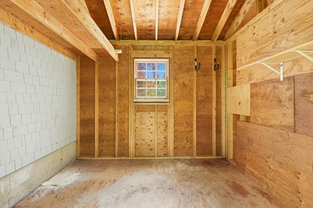 15 May Elm Ln, Norwell, MA 02061
