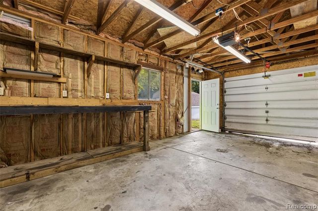 413 5th Street, Fenton, MI 48430