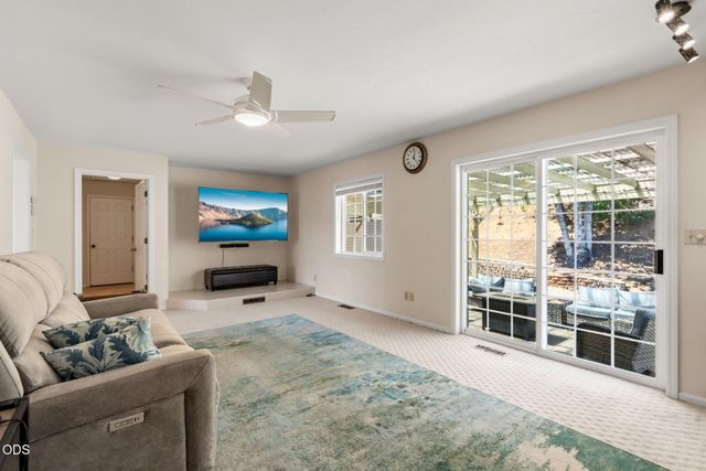 197 Timberlake Drive, Ashland, OR 97520