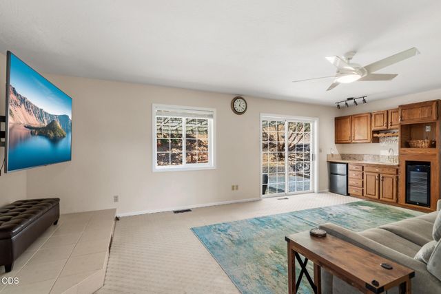 197 Timberlake Drive, Ashland, OR 97520