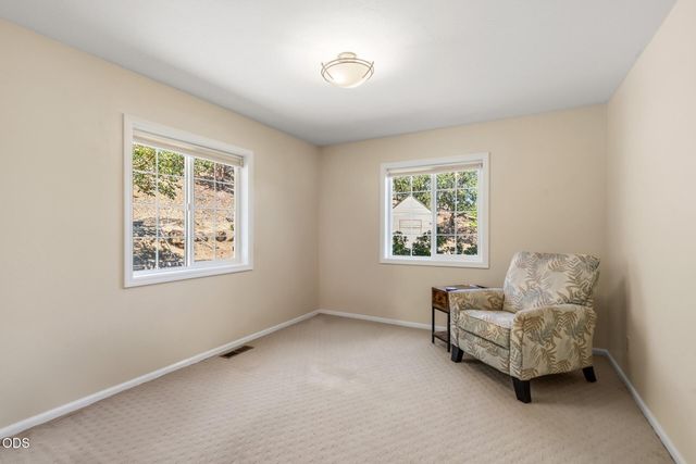 197 Timberlake Drive, Ashland, OR 97520