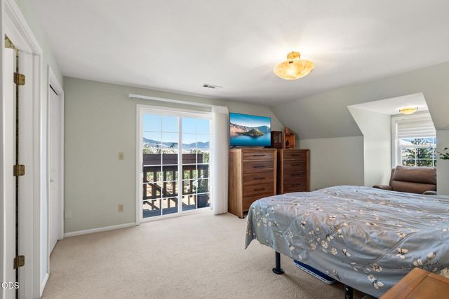 197 Timberlake Drive, Ashland, OR 97520
