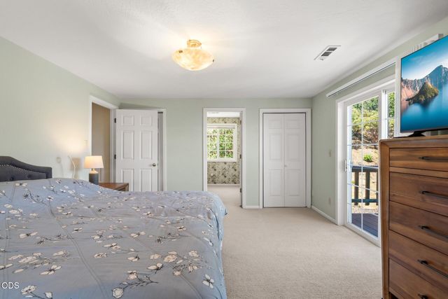 197 Timberlake Drive, Ashland, OR 97520