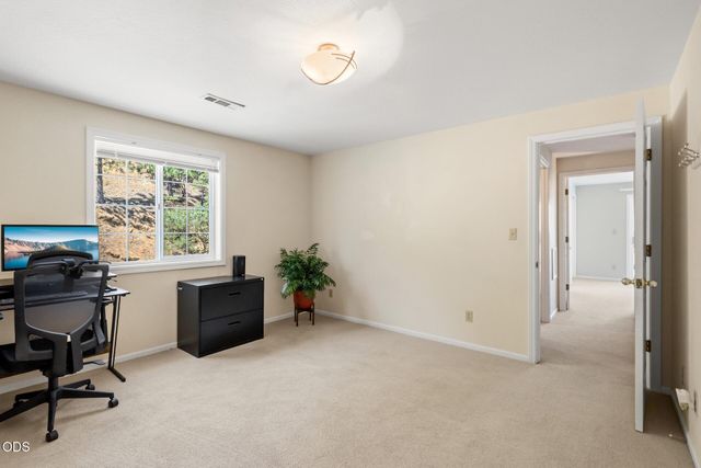 197 Timberlake Drive, Ashland, OR 97520