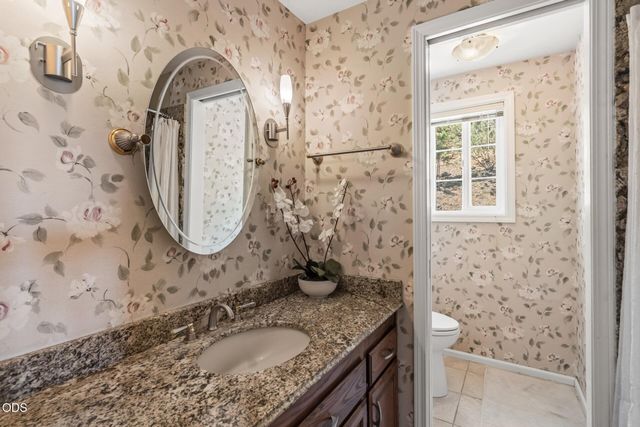 197 Timberlake Drive, Ashland, OR 97520