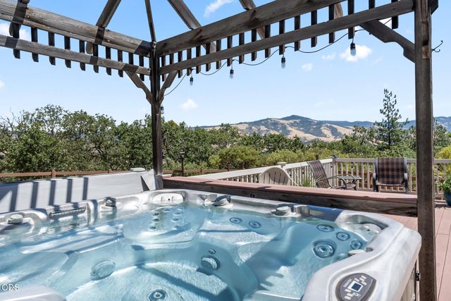 197 Timberlake Drive, Ashland, OR 97520