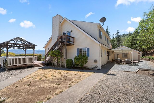 197 Timberlake Drive, Ashland, OR 97520