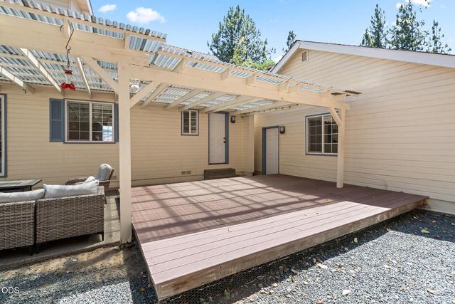 197 Timberlake Drive, Ashland, OR 97520