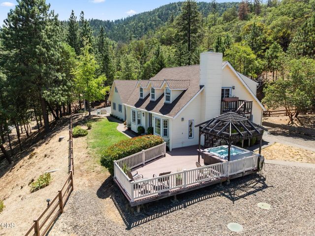 197 Timberlake Drive, Ashland, OR 97520