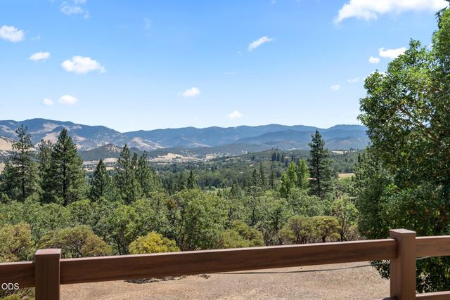 197 Timberlake Drive, Ashland, OR 97520