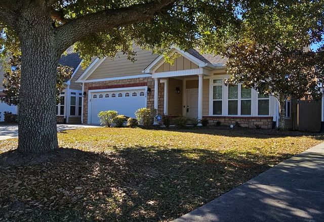 206 Hidden Creek Circle, Dothan, AL 36301